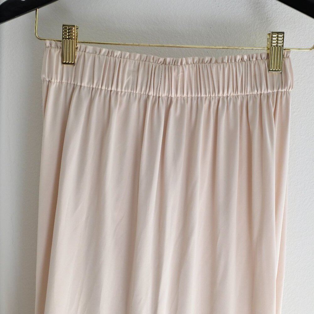 OVERTHESEA Off-Shoulder Crop Top and Maxi Skirt Beige Set - Picture 6 of 11
